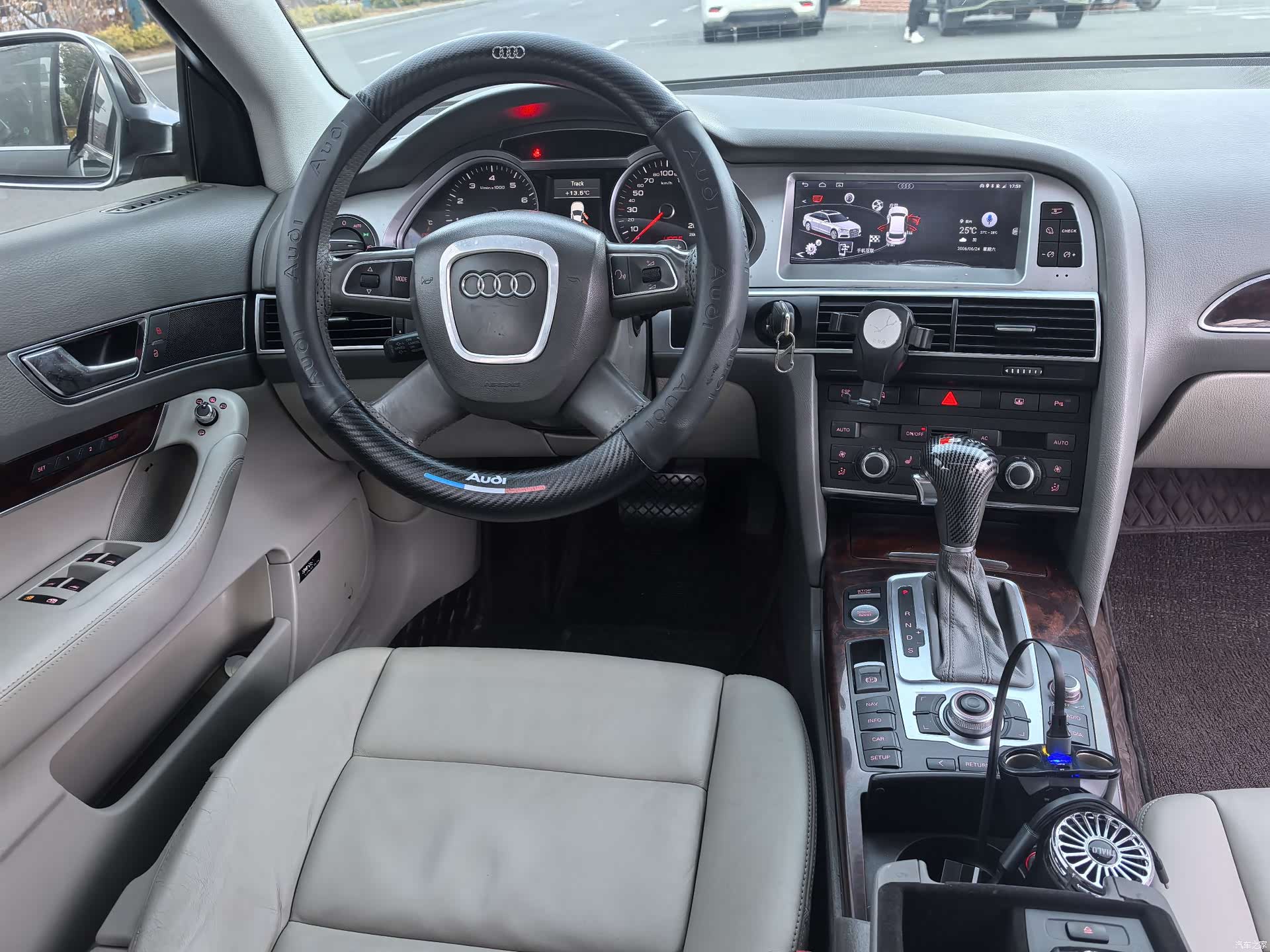 Audi A6L, 2011 14