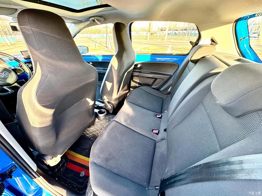 Volkswagen up, 2016 8