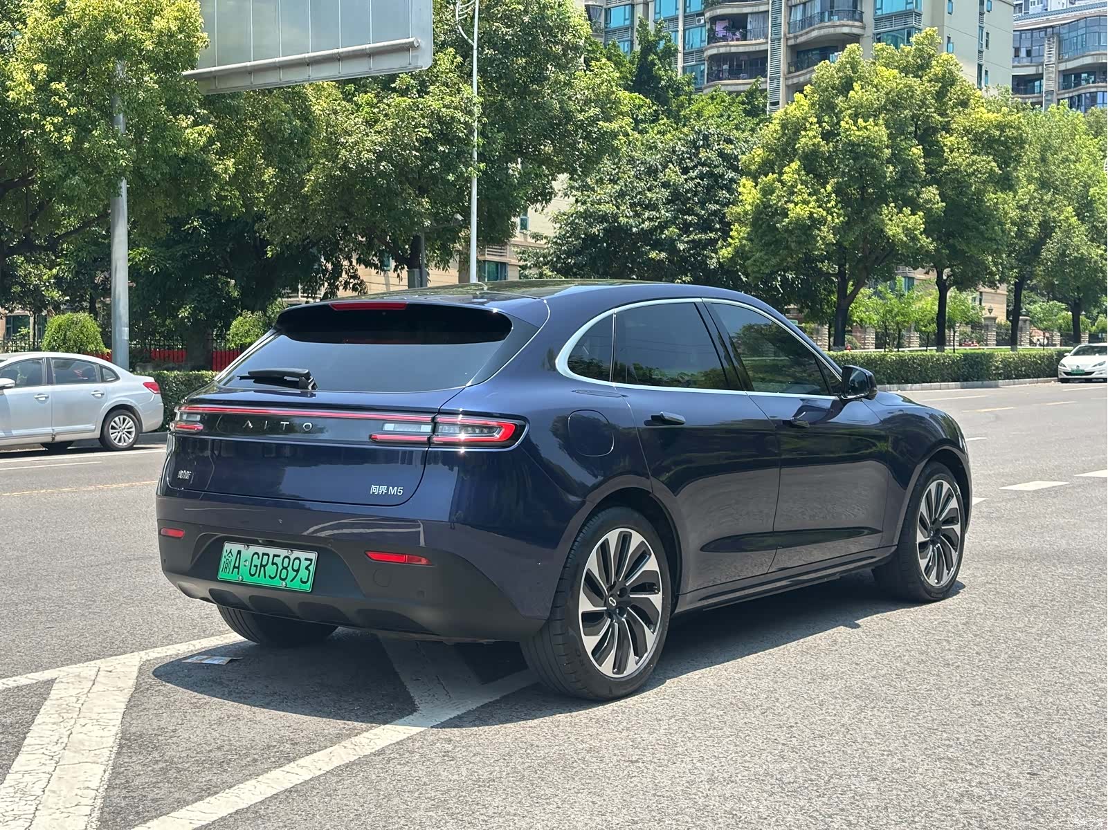 AITO M5, 2022 9