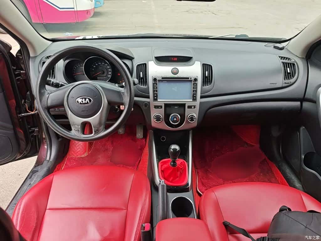 Kia GLS, 2014 10