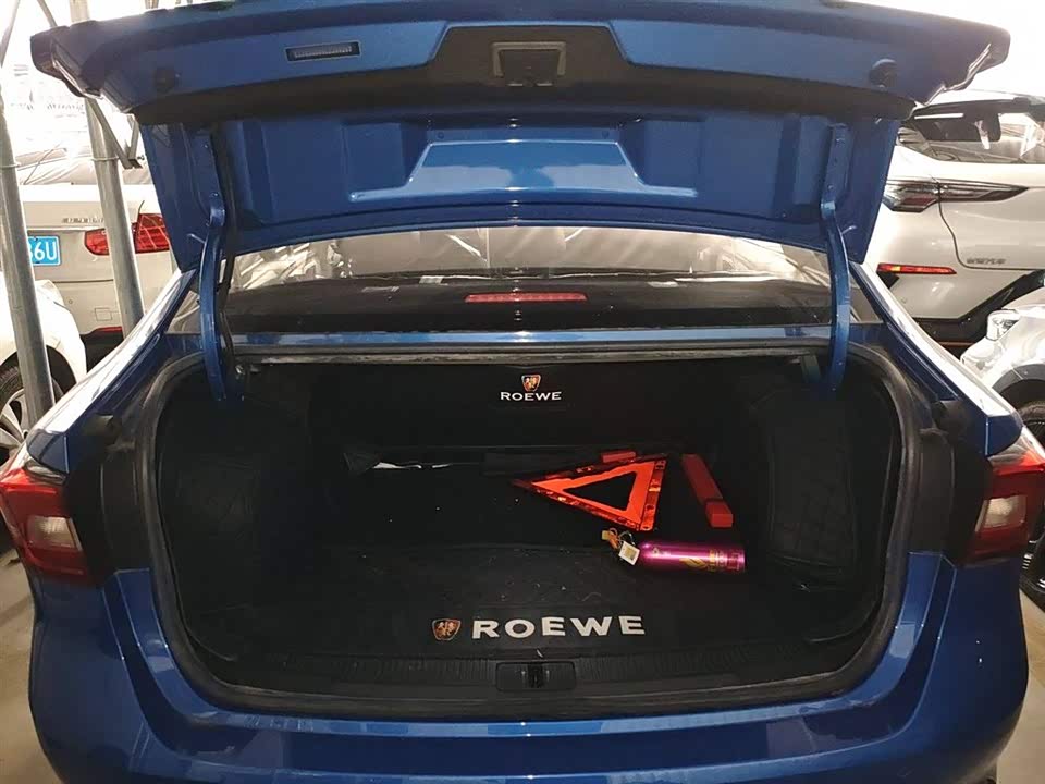 Roewe i5