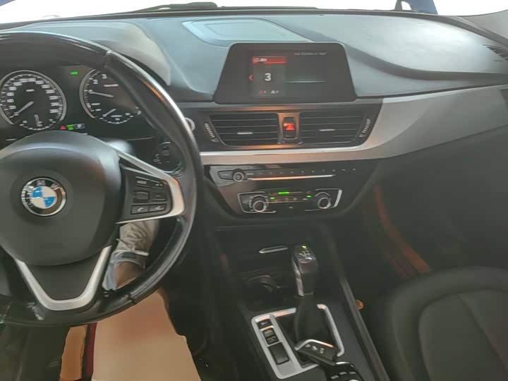 BMW 1 Series 2018 118i Style