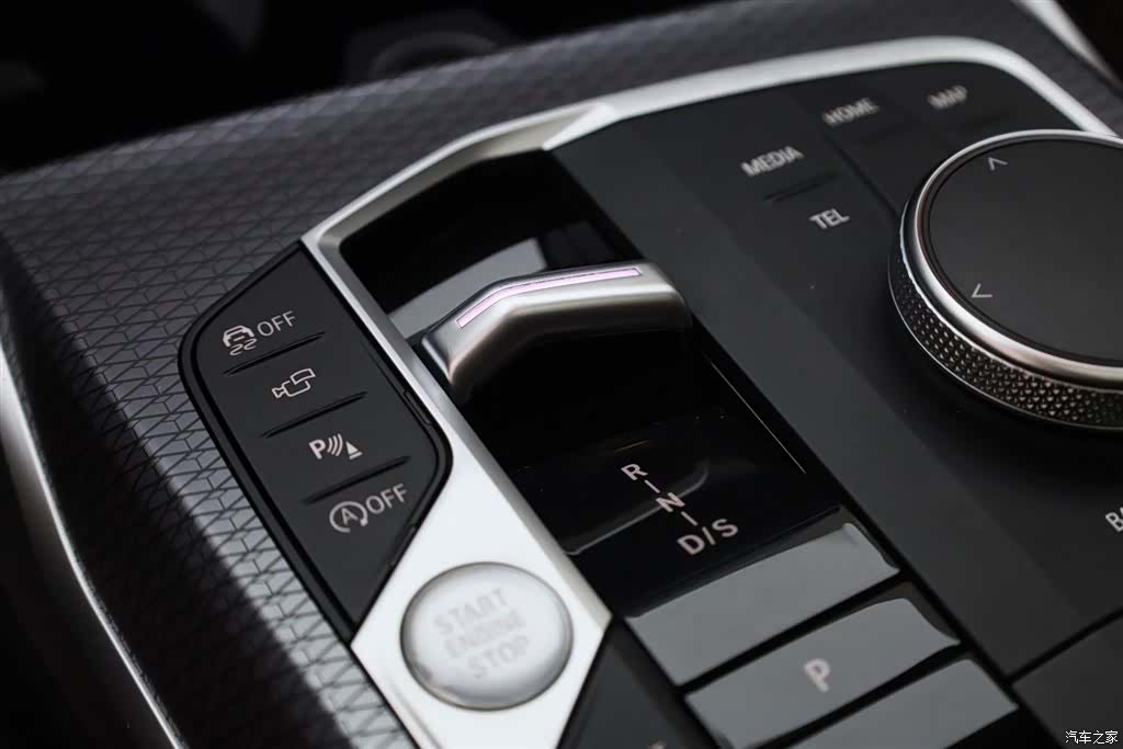 BMW 3 Series, 2025 30