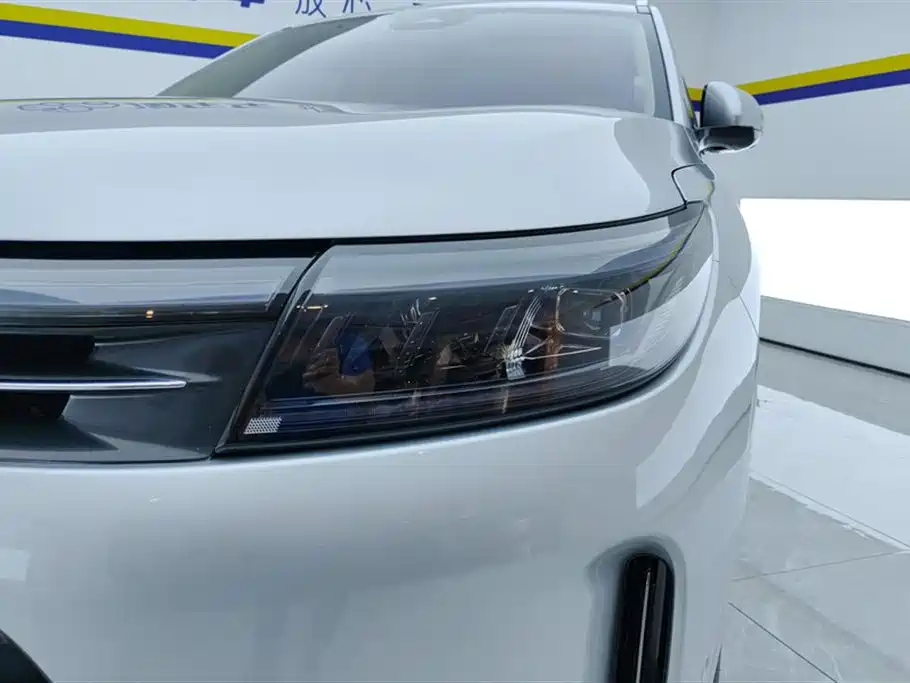 AITO Ask the world M7