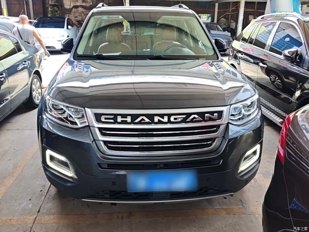 Changan CS95, 2017 3