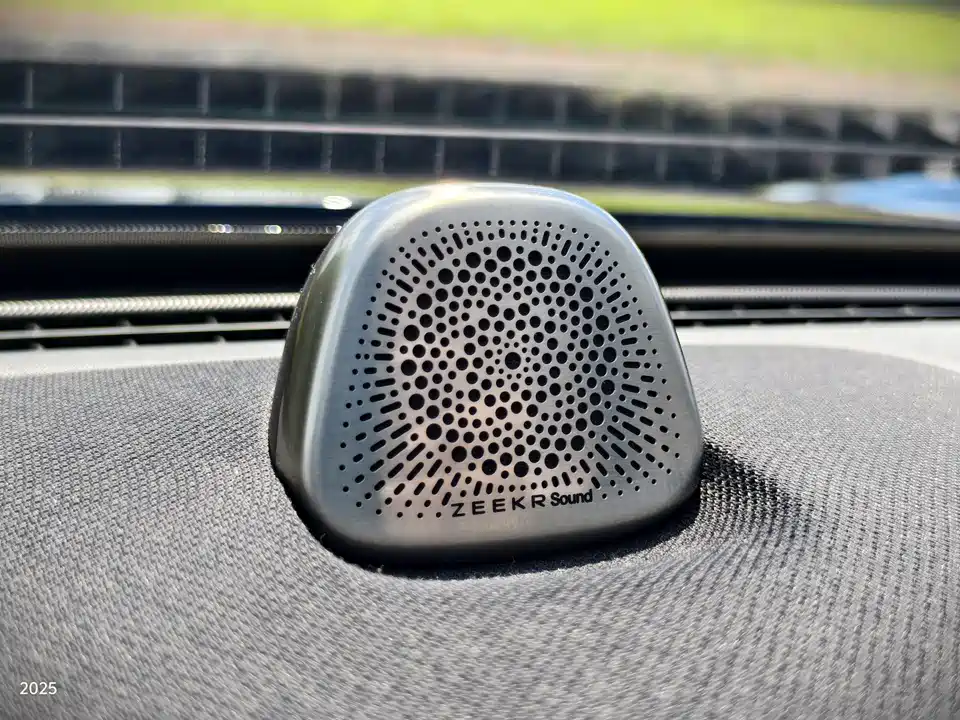Zeekr 7X