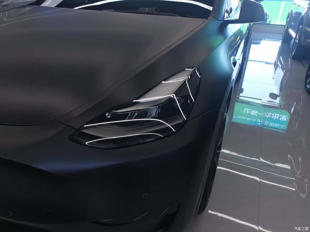 Tesla Model Y, 2022 24