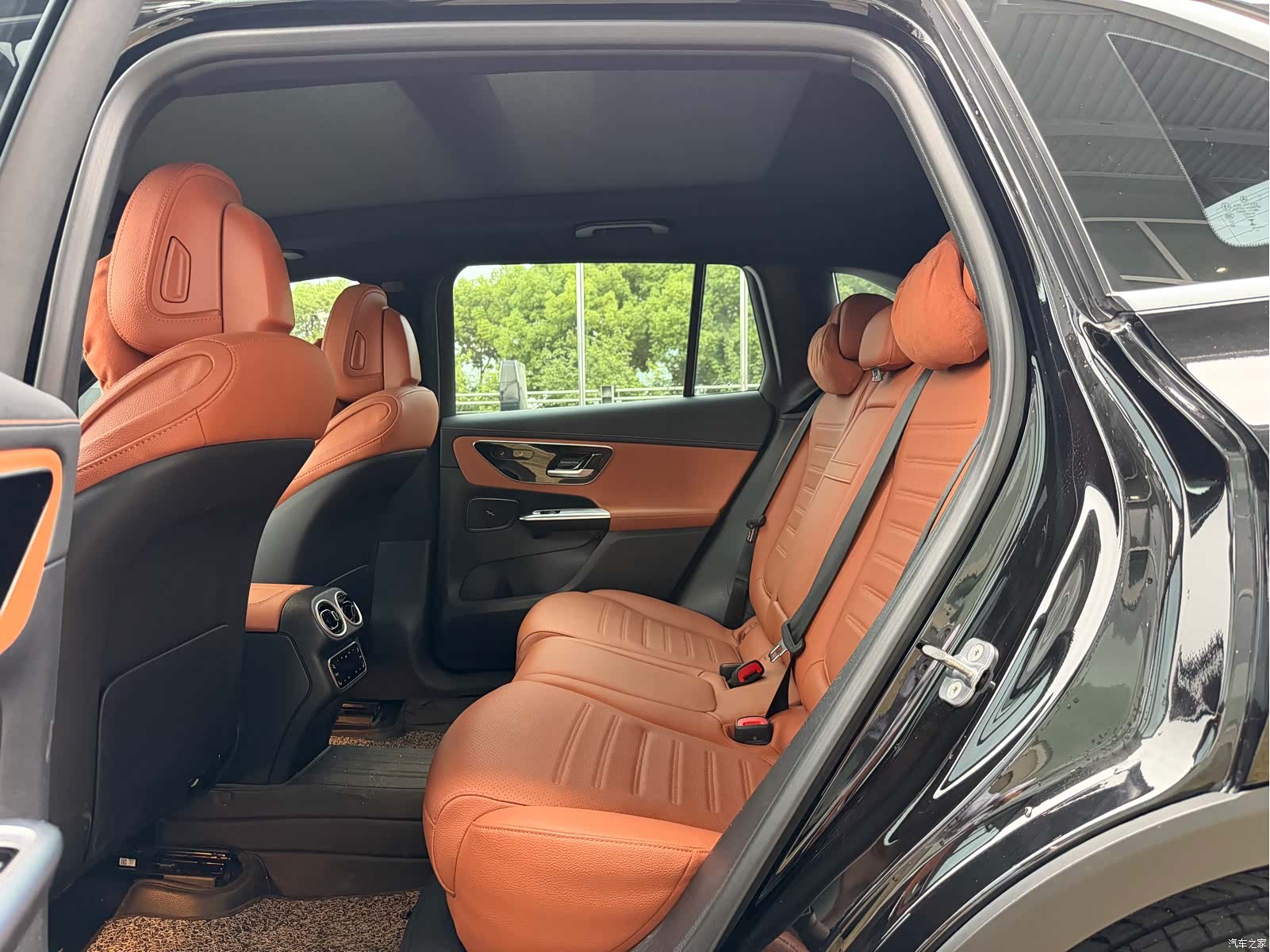 Mercedes-Benz GLC, 2023 11