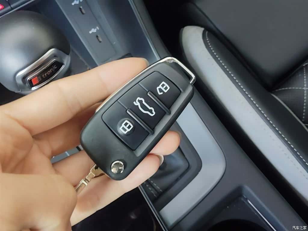Audi Q3, 2025 9