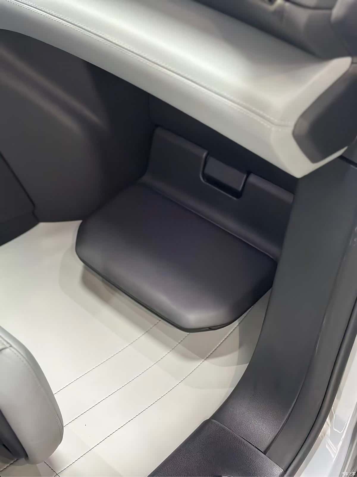 NIO ES6, 2019 10