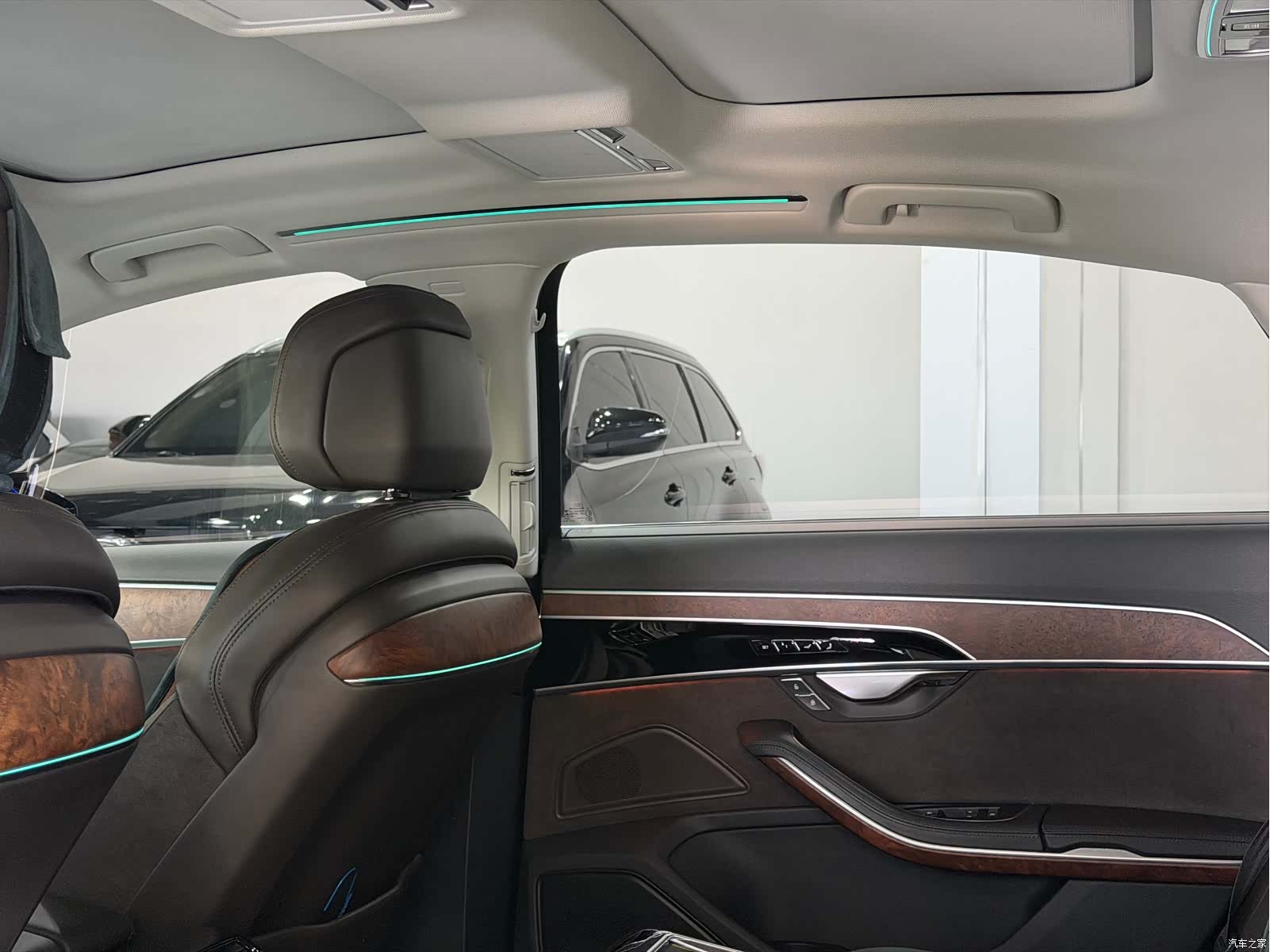 Audi A8L, 2019 12