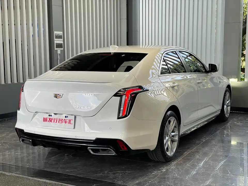 Cadillac CT4