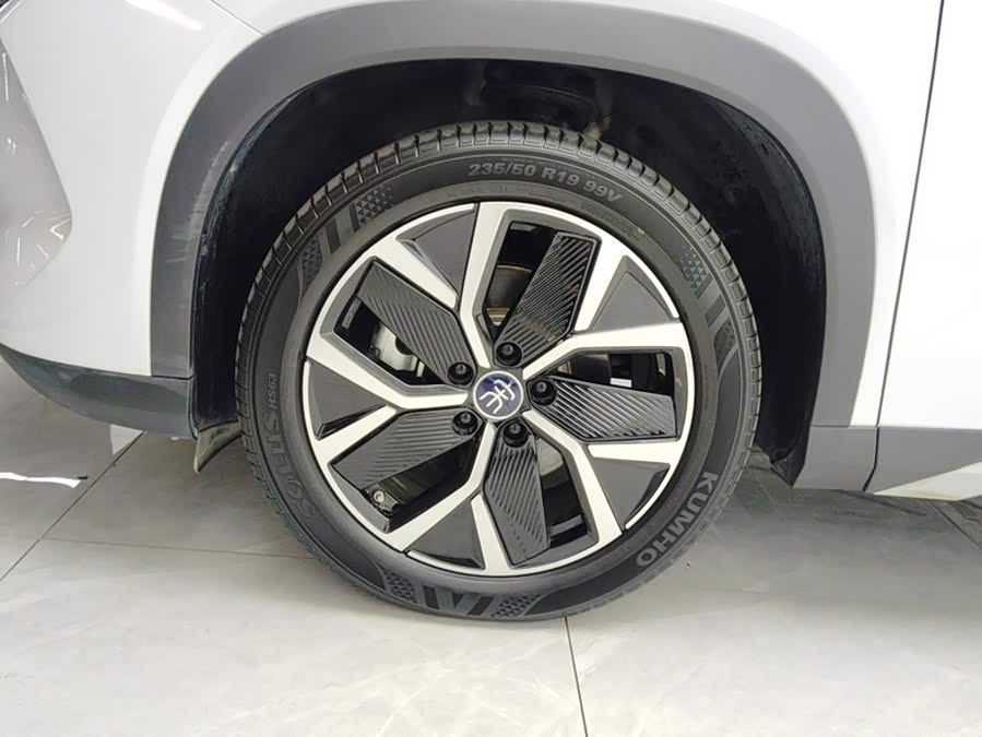 BYD Song L DM-i 2024, фото 6