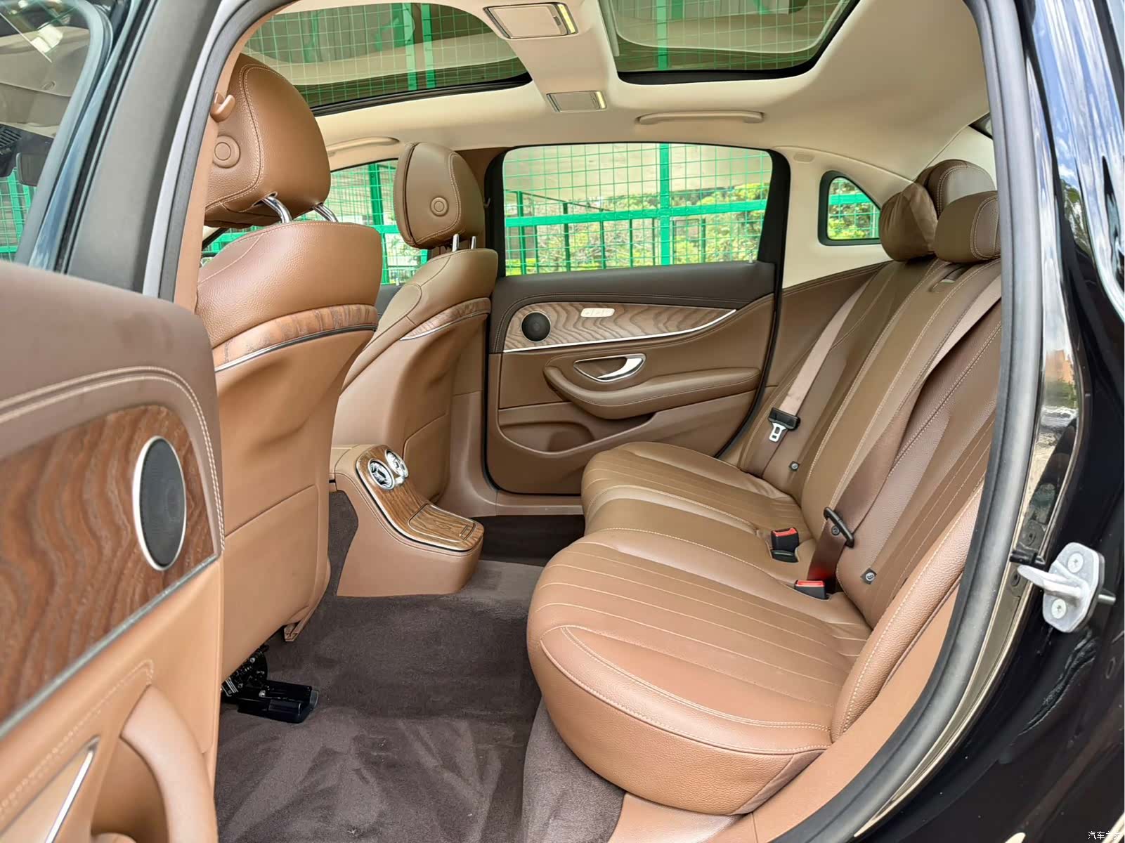 Mercedes-Benz E-Class, 2023 8