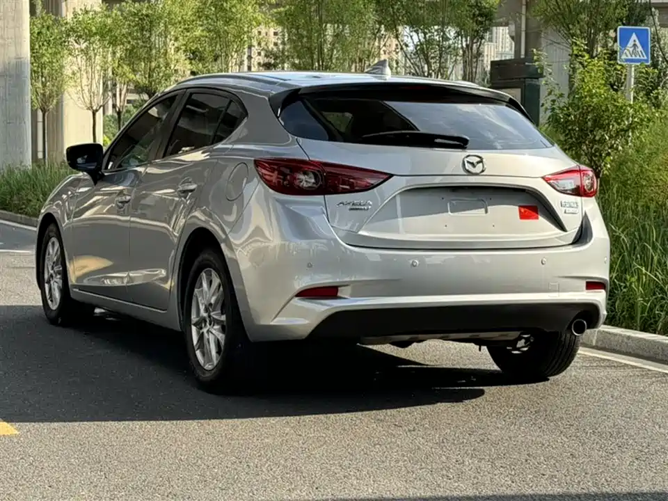 Mazda 3 Angkesaila