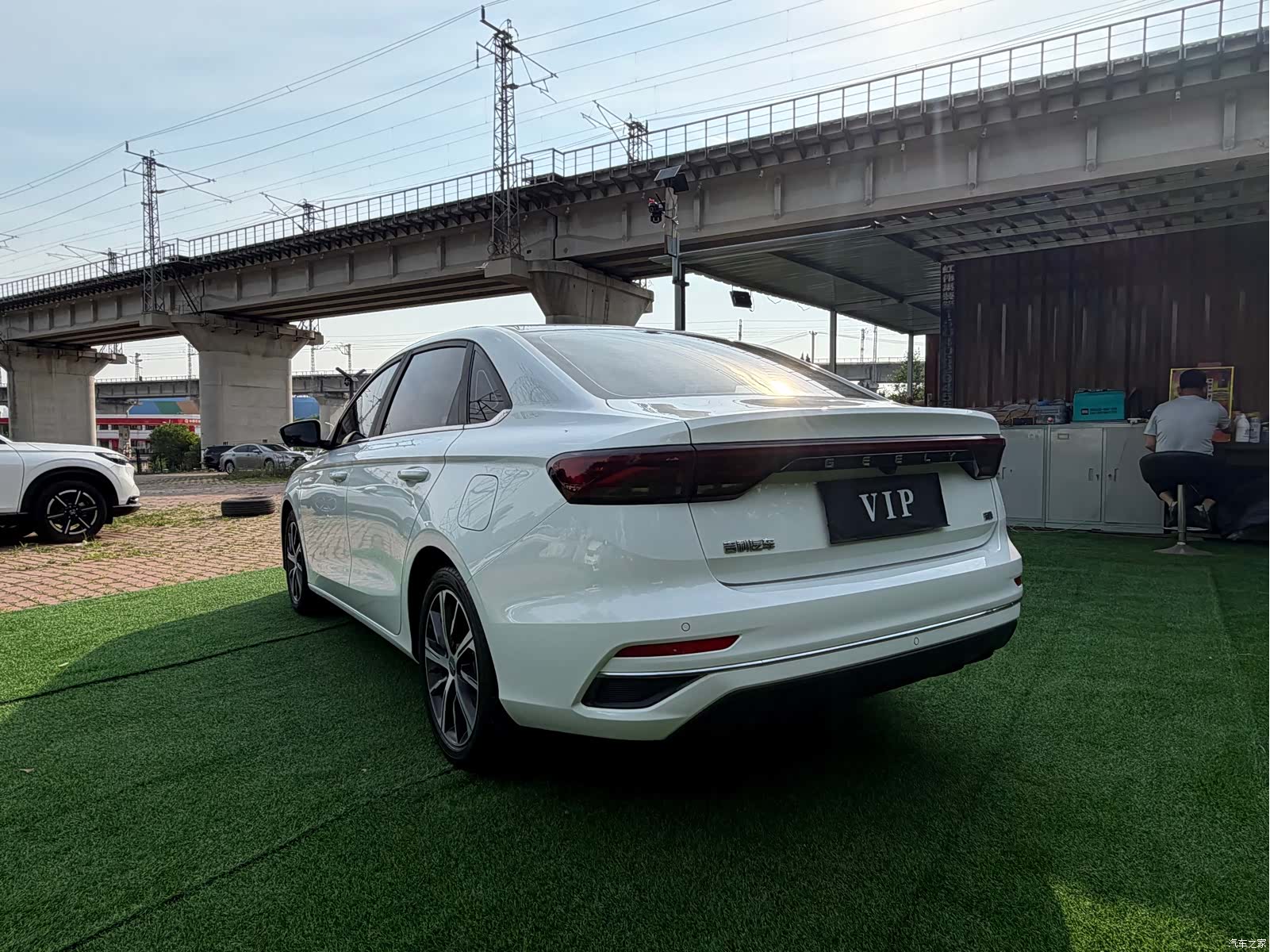Geely Emgrand, 2021 4