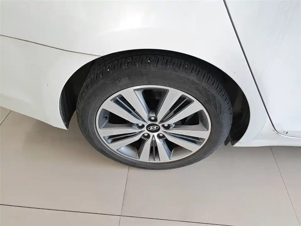 Hyundai Name picture