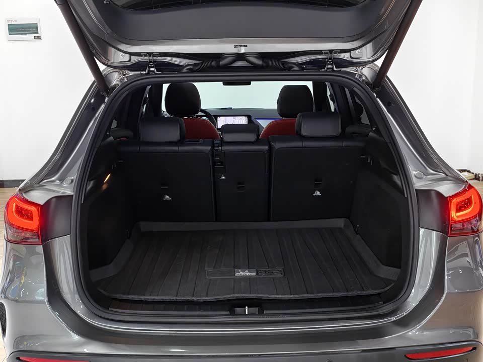 Mercedes-Benz GLA AMG