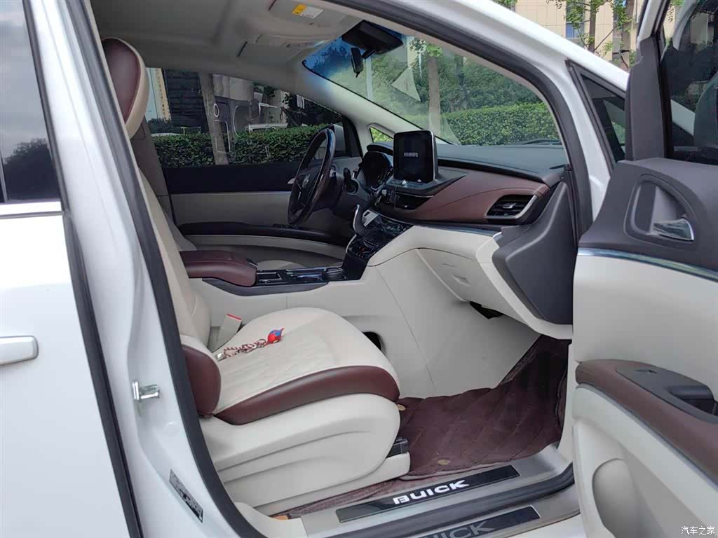 Buick GL8, 2021 8