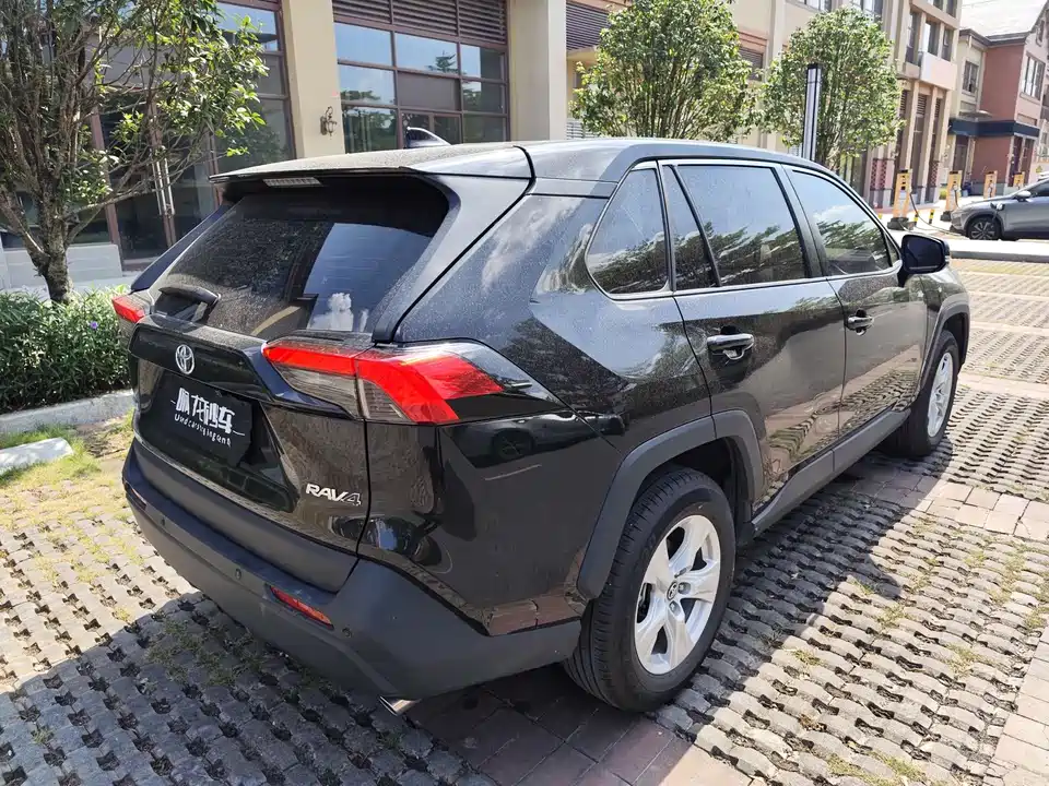 Toyota RAV4 Rongfang
