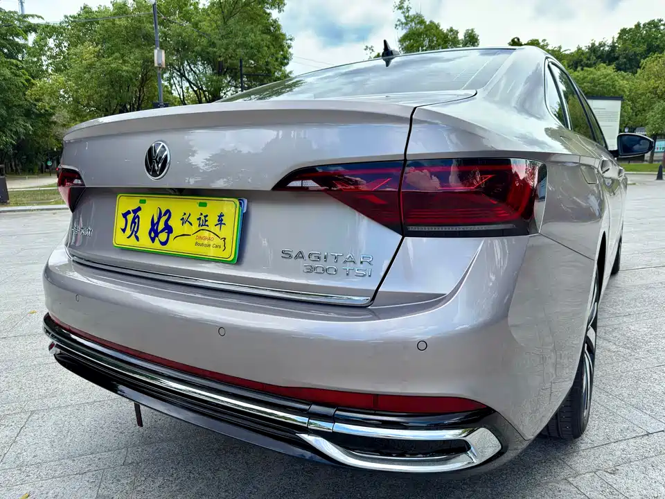 Volkswagen Sagitar