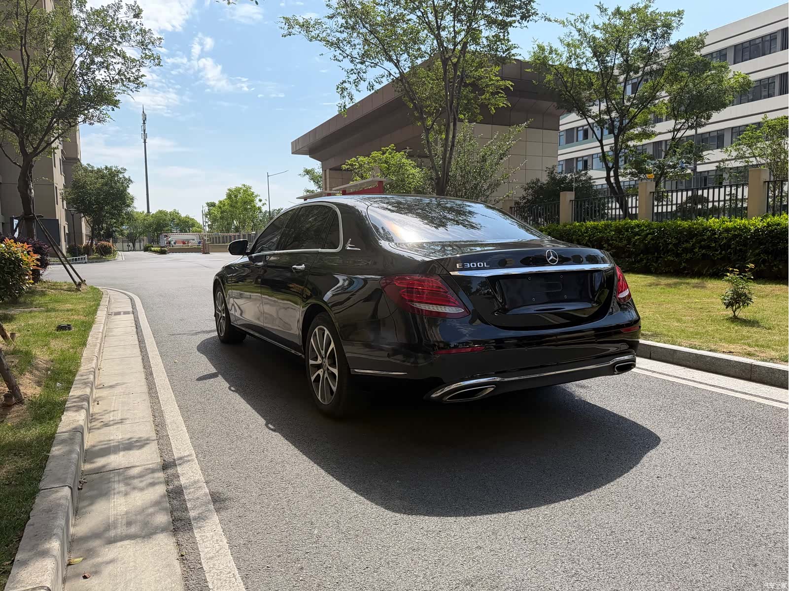 Mercedes-Benz E-Class, 2019 15