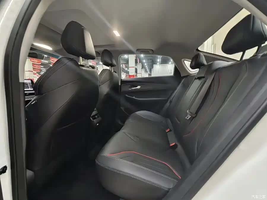 Geely Binray, 2022 6