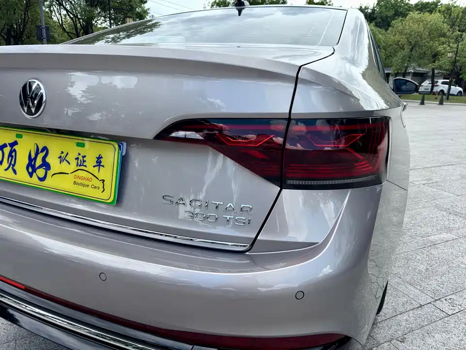 Volkswagen Sagitar