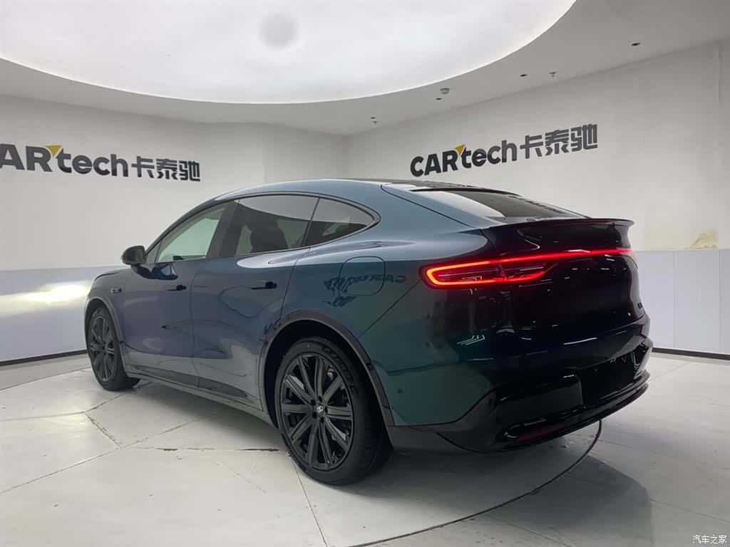Luxeed R7, 2025 7