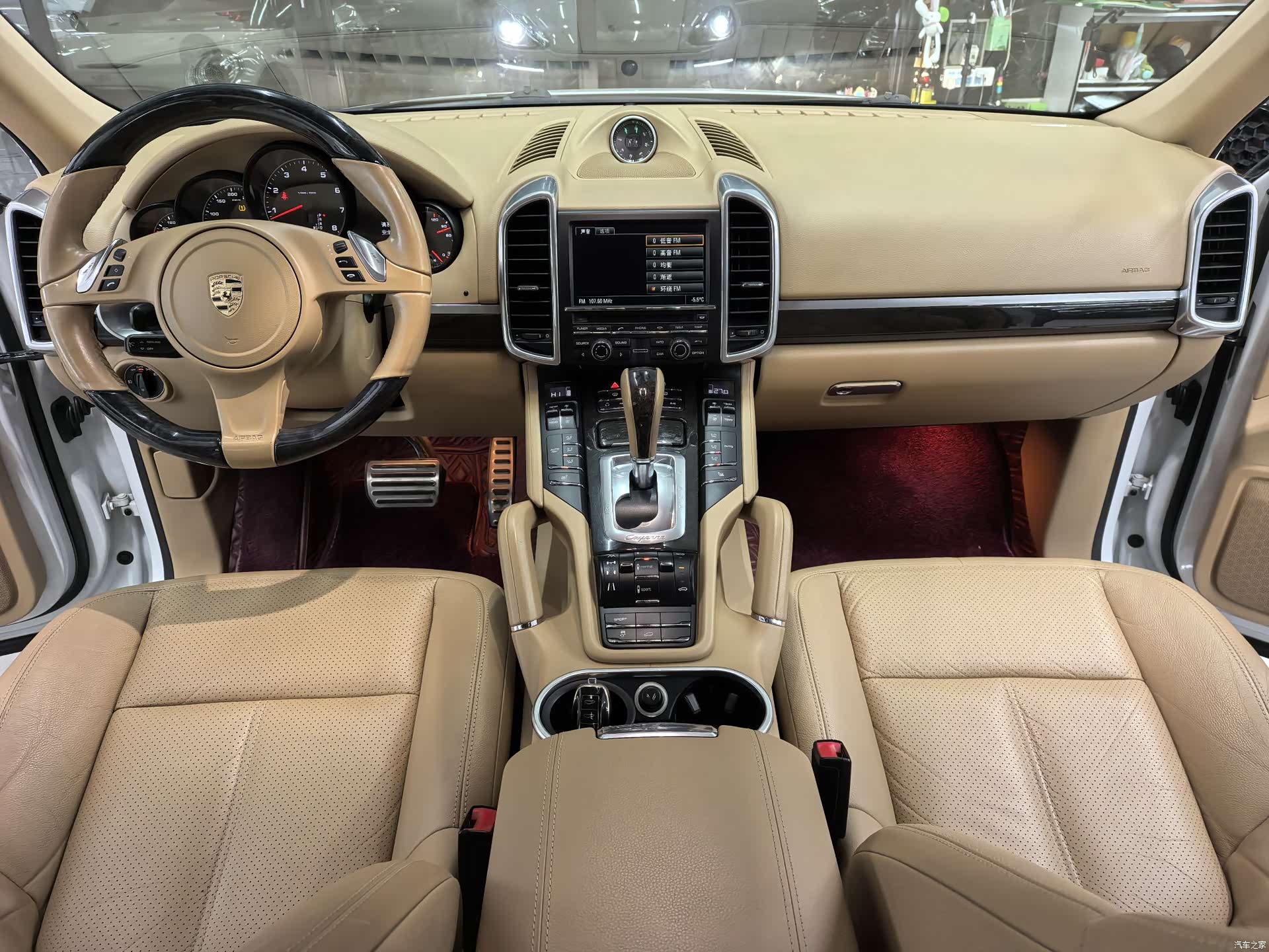Porsche Cayenne, 2012 9