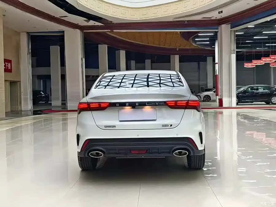 Geely Binray, 2022 8