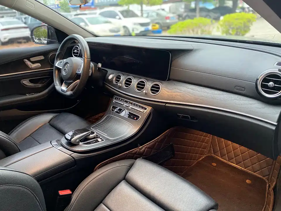 Mercedes-Benz E-class Mercedes-Benz E-class