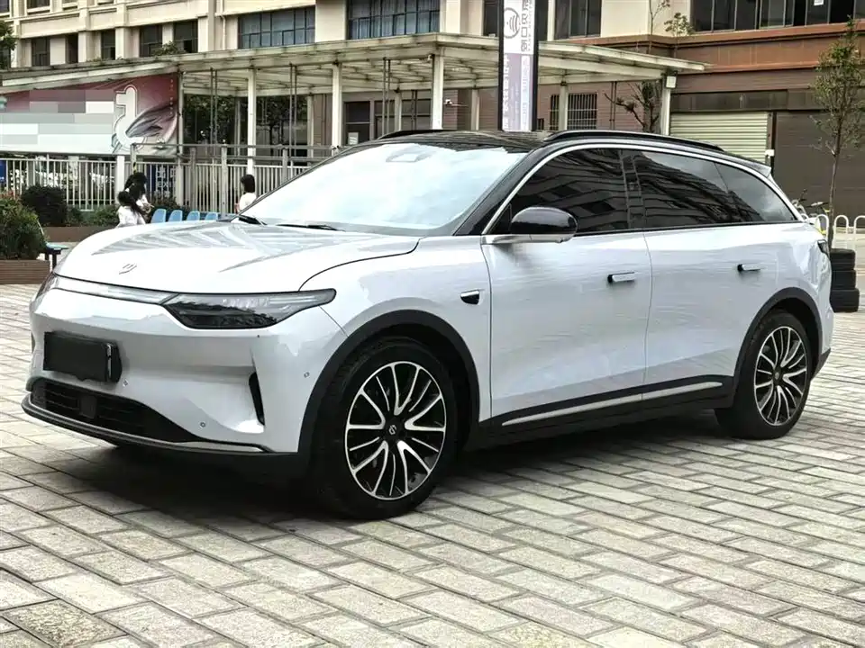 Leapmotor C11