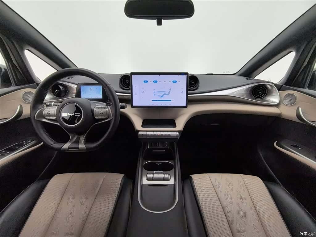 BYD Dolphin, 2024 все фото
