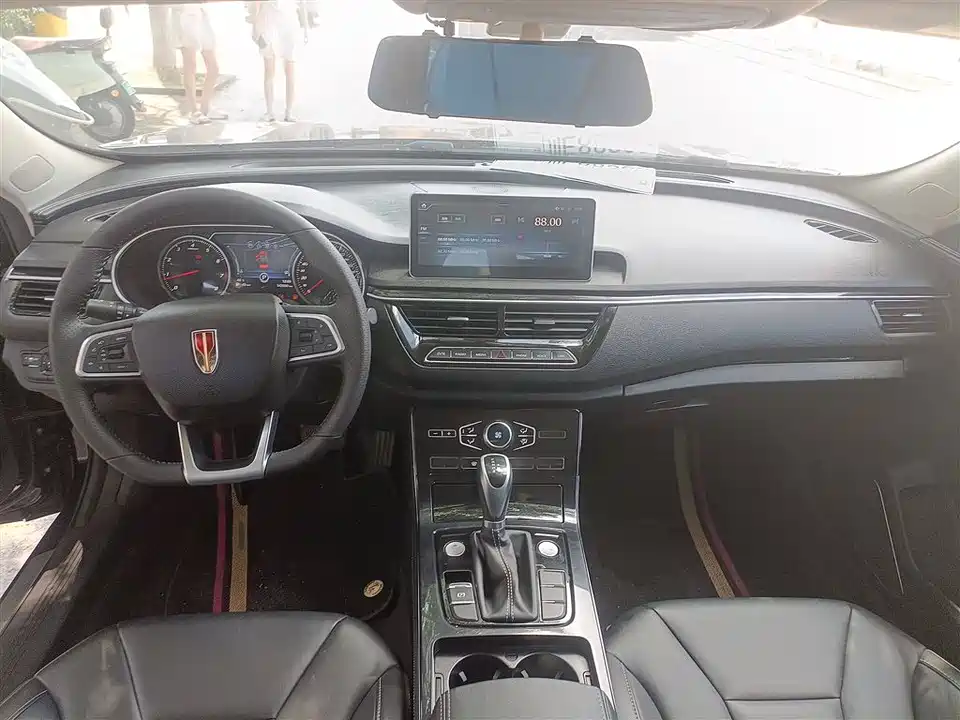 Hongqi H5
