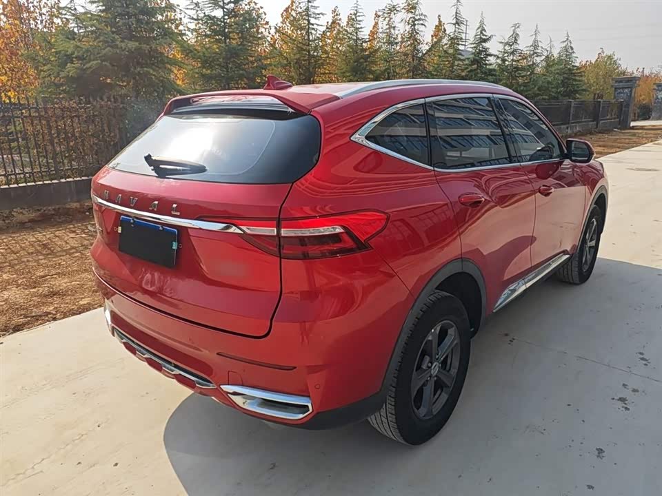 Haval F7