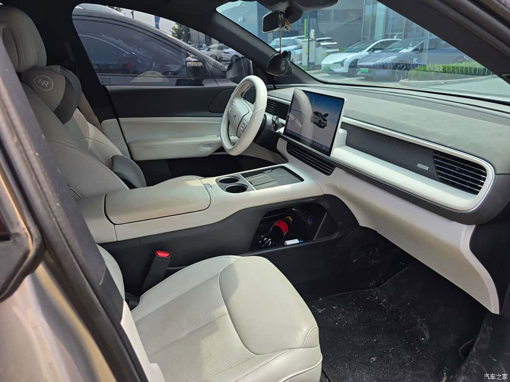 Xpeng G6, 2023 4
