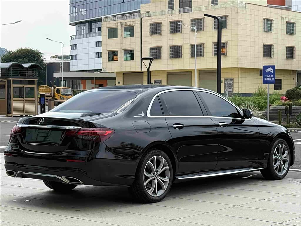 Mercedes-Benz E-Class, 2022 6