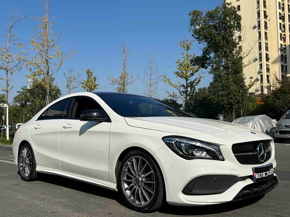 Mercedes-Benz CLA