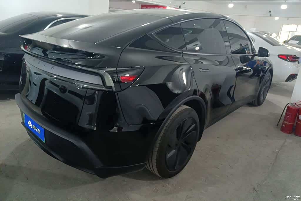 Tesla Model Y, 2026 3