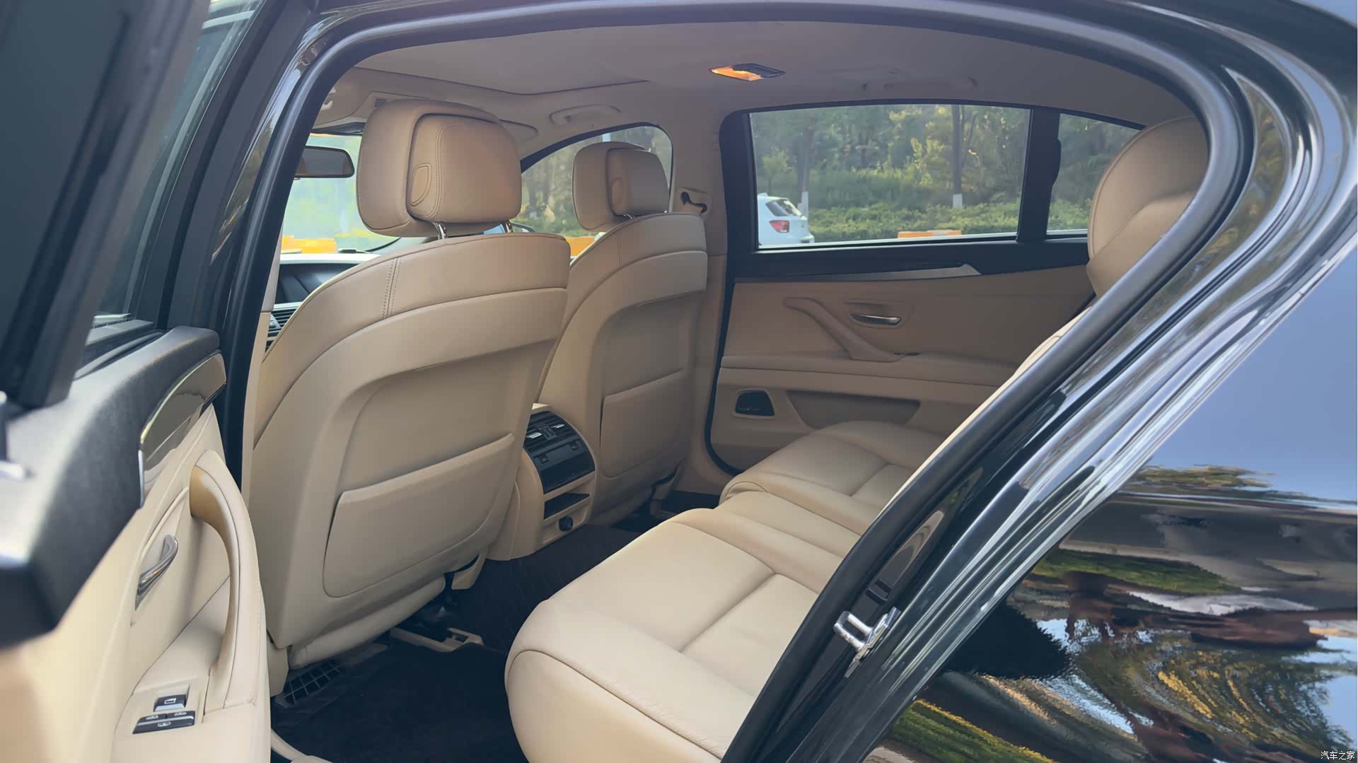 BMW 5 Series, 2012 6