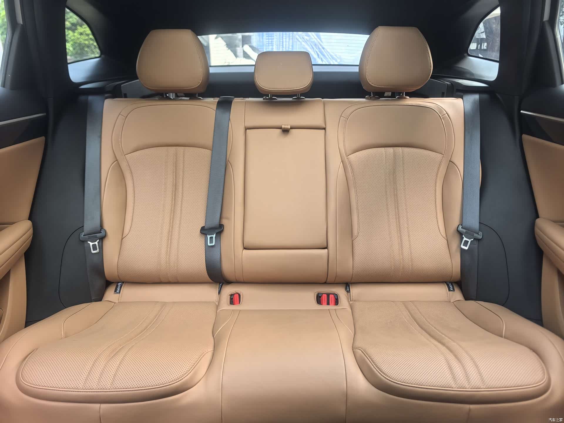 Geely Galaxy L7, 2025 11