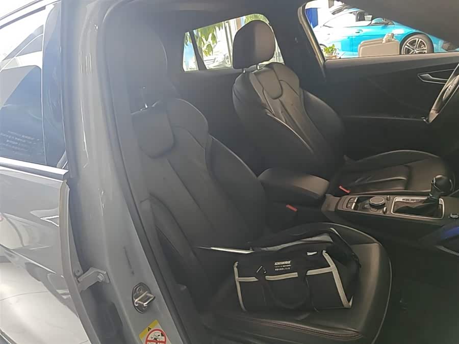 Audi Q2L 2023, фото 25