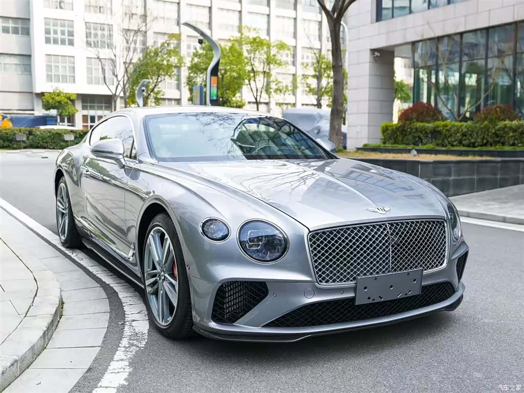 Bentley Continental GT, 2023 3