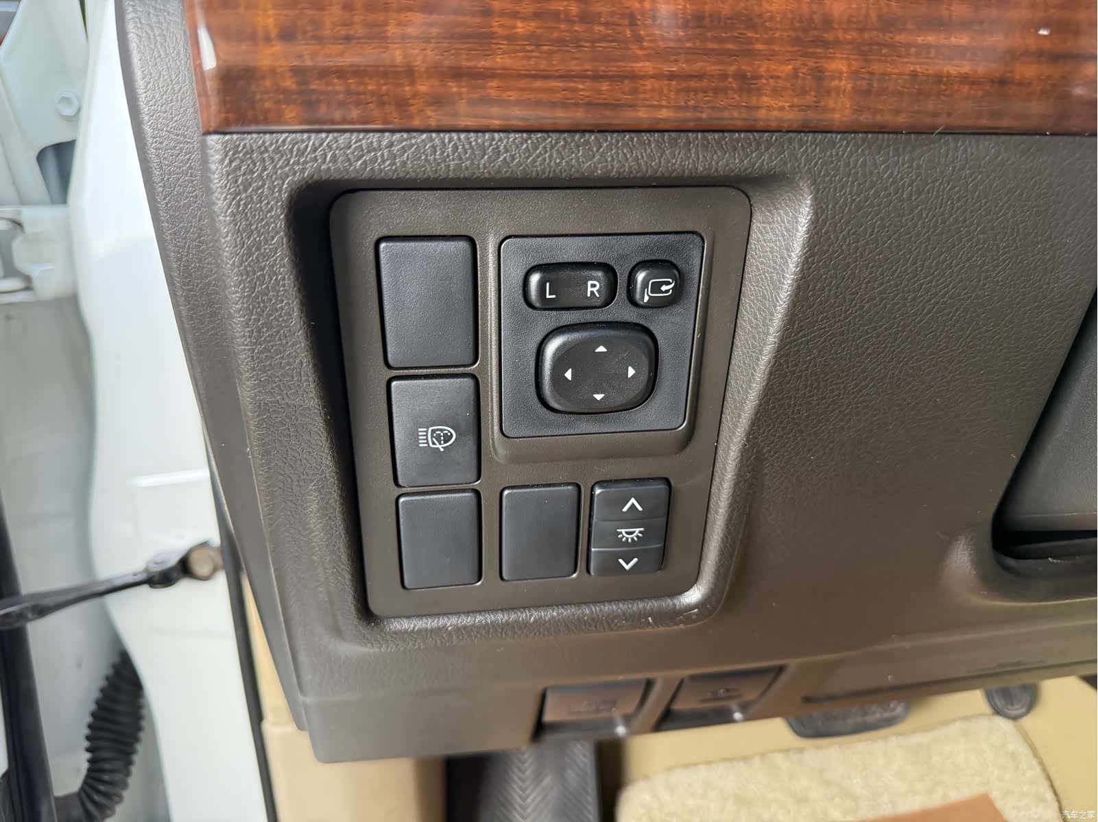 Toyota Prado, 2011 15