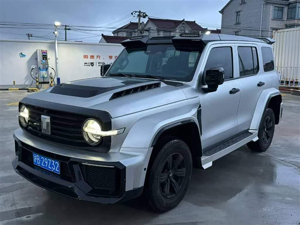 Tank 300