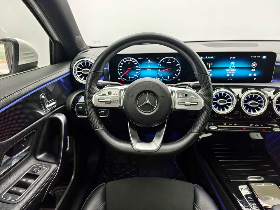 Mercedes-Benz Class A Mercedes-Benz Class A