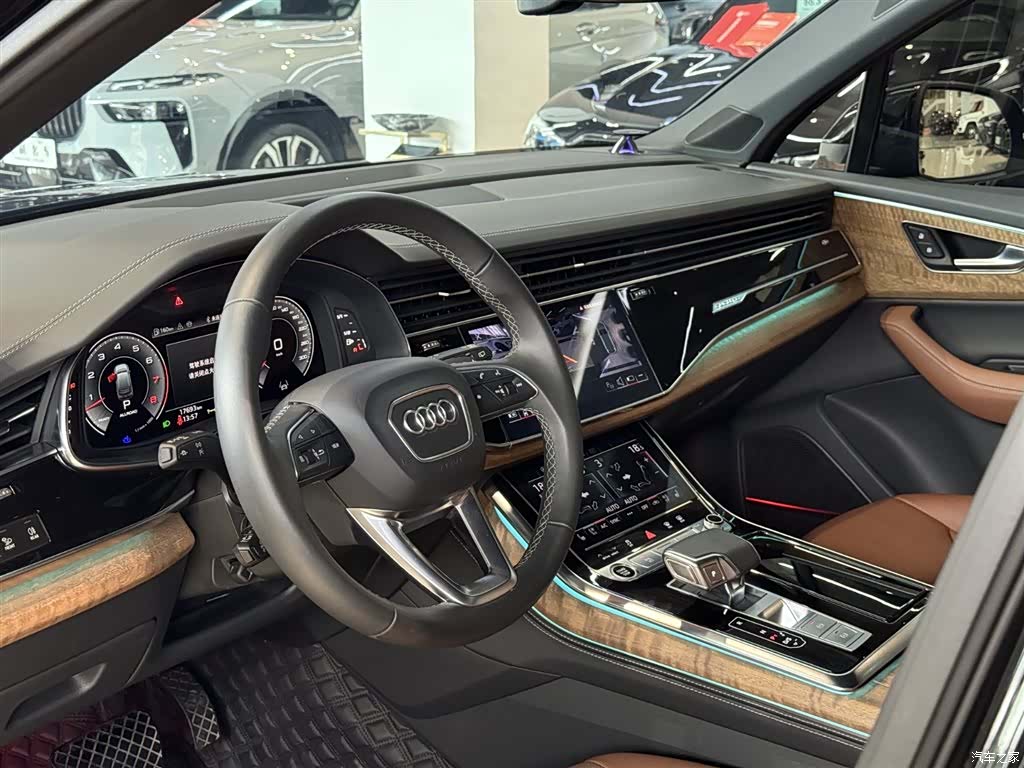 Audi Q7, 2025 26
