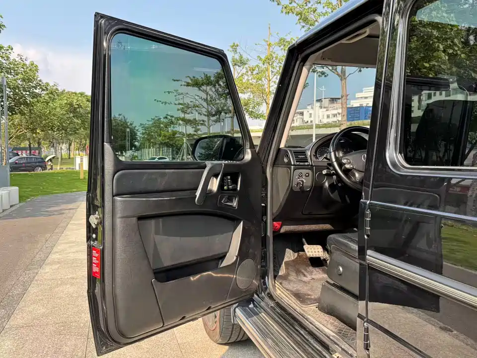 Mercedes-Benz G-class