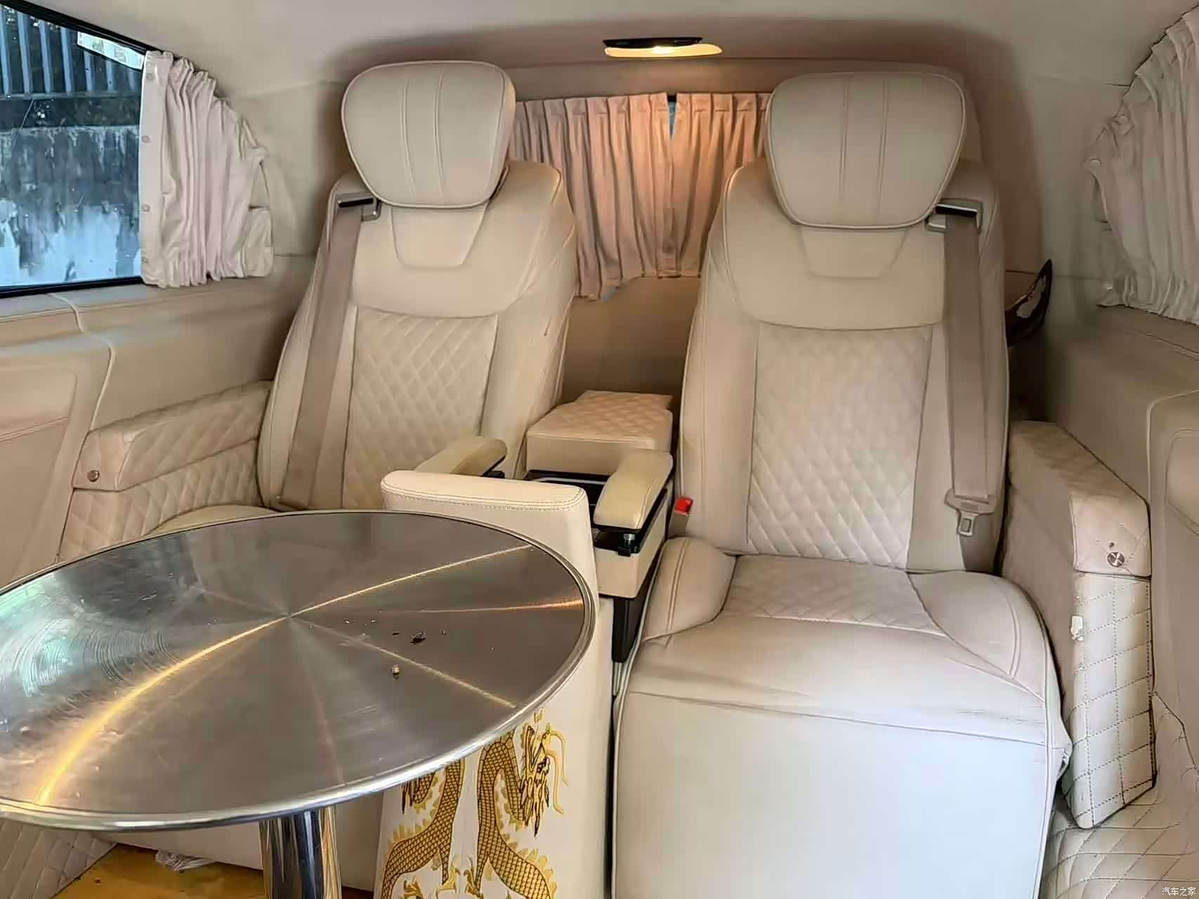 Mercedes-Benz VI, 2019 13